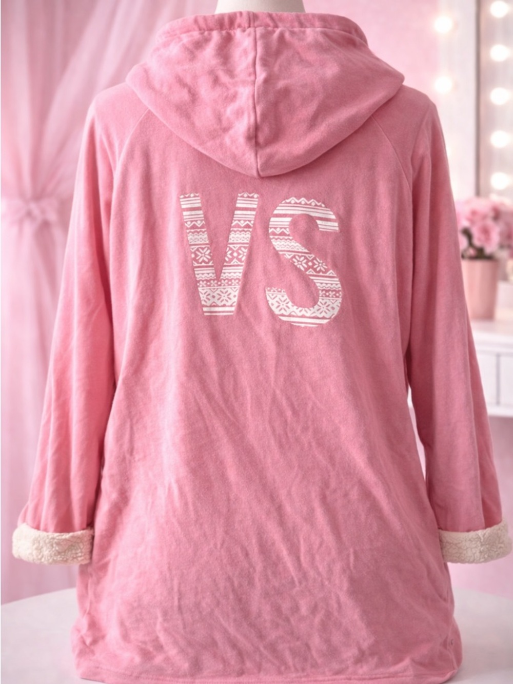 Victoria’s Secret Pink Sherpa Lined Hooded Robe – One Size Fits Most